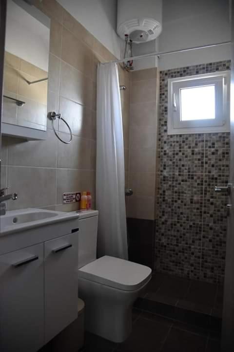Family Apartments 4 Lechaio Zewnętrze zdjęcie