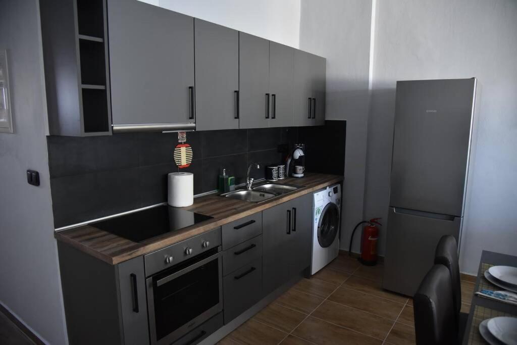 Family Apartments 4 Lechaio Zewnętrze zdjęcie